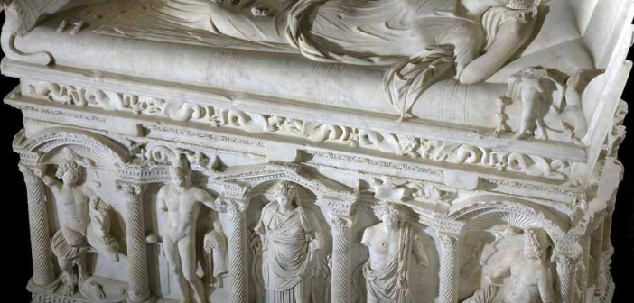 IL SARCOFAGO DI RAPOLLA: DONNE E POTERE NELL'ANTICA ROMA