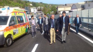 IRONIA E INCOERENZA, IL NODO E' UNA SORPRESA