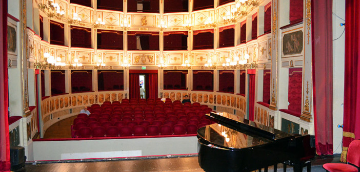 EMOZIONI DIETRO LE QUINTE