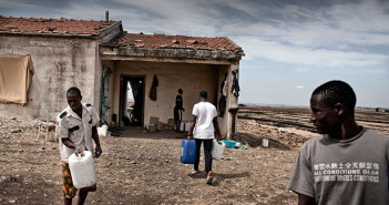 LEGGE MIGRANTI LA REGIONE GUARDA LONTANO