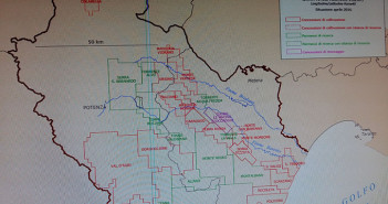 Petrolio Ricchezza Poverta