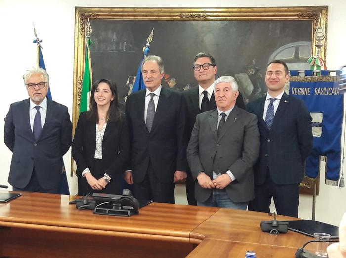 QUANDO USCIRANNO LE PAGELLE PER GOVERNATORI E SINDACI - Talenti Lucani